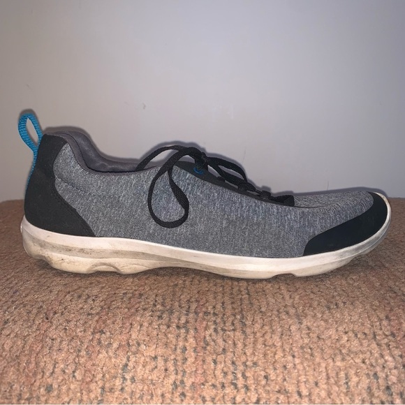 CROCS Gray and Black Athletic Shoes - Picture 2 of 9